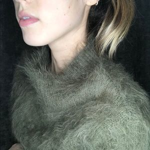 Fuzzy cropped sweater
